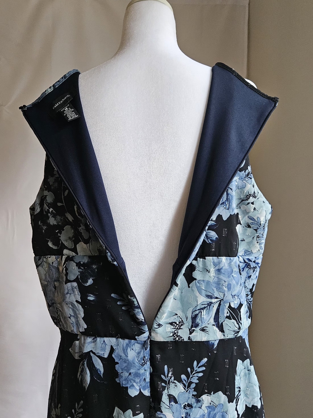 NWOT R&M Richards Floral Maxi Dress Size 16 Blue Metallic Halter Neck - Picture 13 of 16